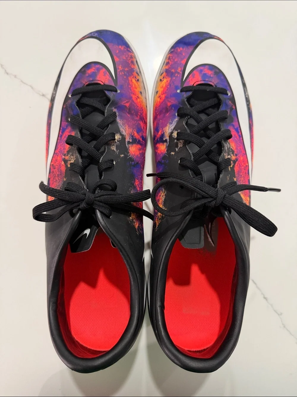 Nike vibrant indoor